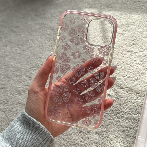 Kate Spade iPhone 12 Pro Max Case - Picture 5 of 7